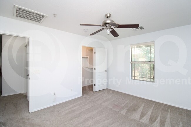 Building Photo - 8147 W Lynwood St