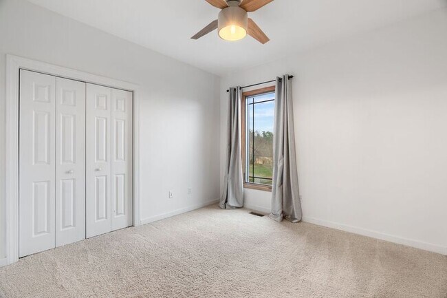 Building Photo - 15 Carl Roberts Rd