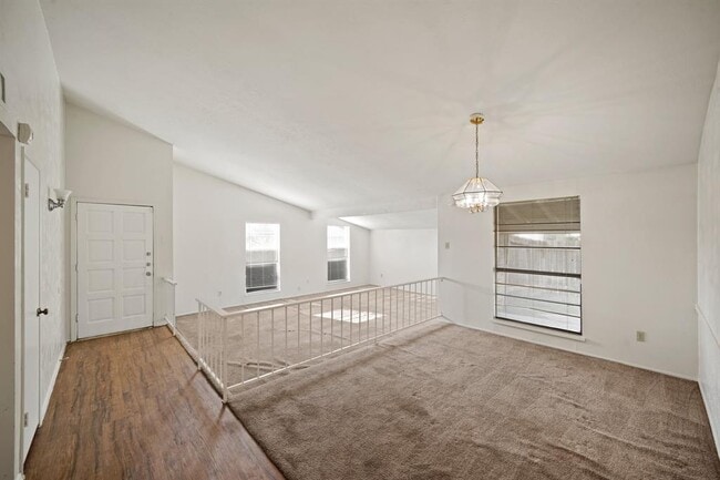 Building Photo - 15822 Danford Dr