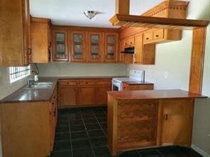 Building Photo - 2410 Morewood Dr