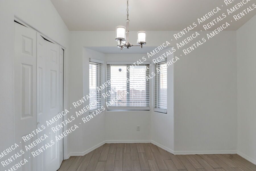 Building Photo - 8115 E Mesquite Ridge Cir