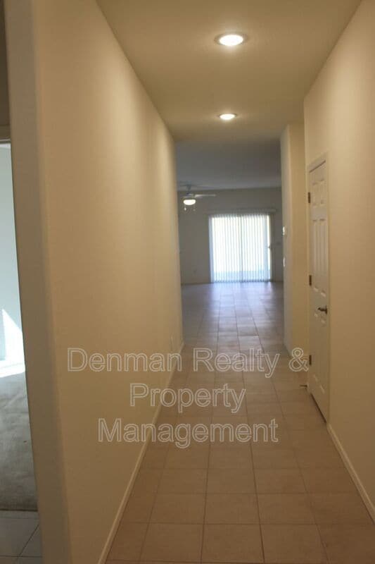 Building Photo - 288 W Tropical Dr