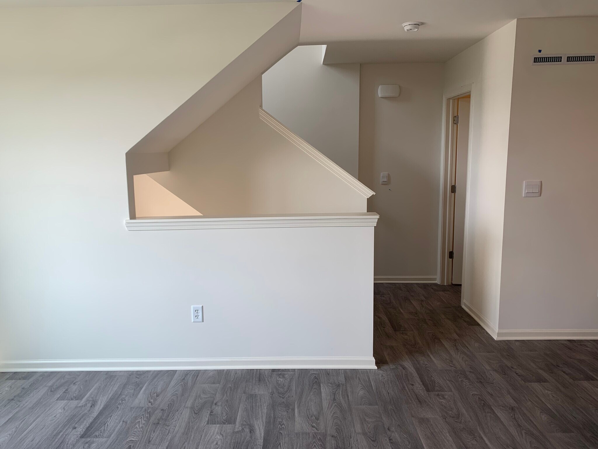 Building Photo - 872 Briar Glen Ct