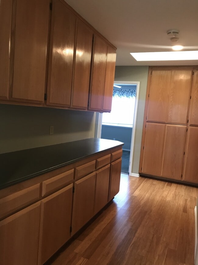 Building Photo - Beautiful 4 bedroom custom