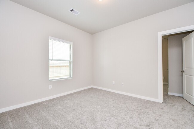 Building Photo - 5122 juniper lagoon