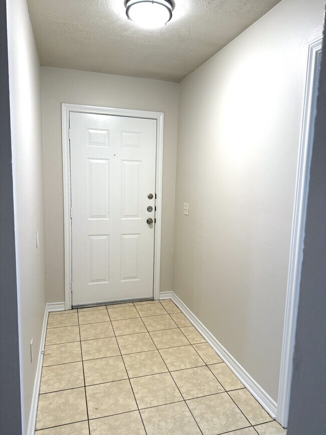 Building Photo - 2308 Antelope Ln