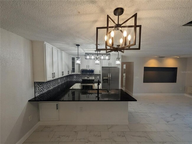 Building Photo - 5635 Struthers Ct