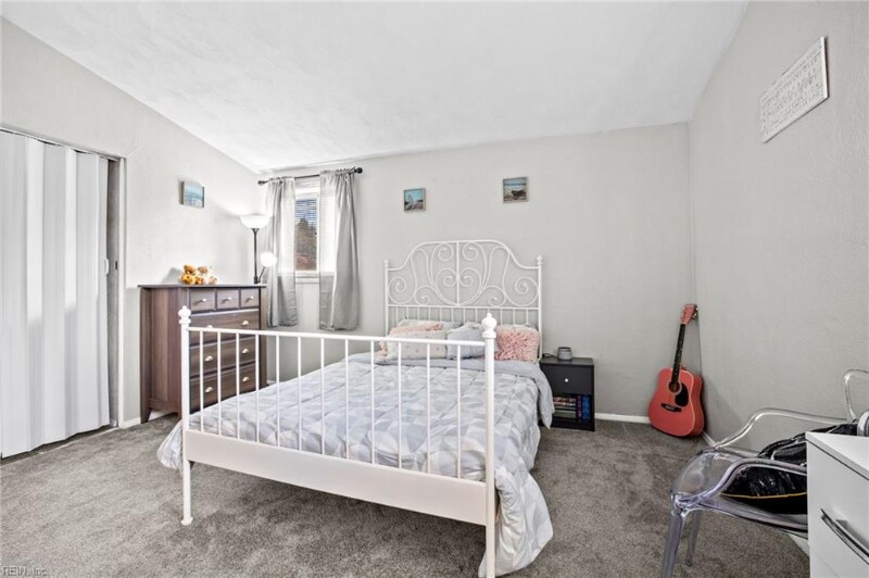 Building Photo - 5509 Sandpiper Ln