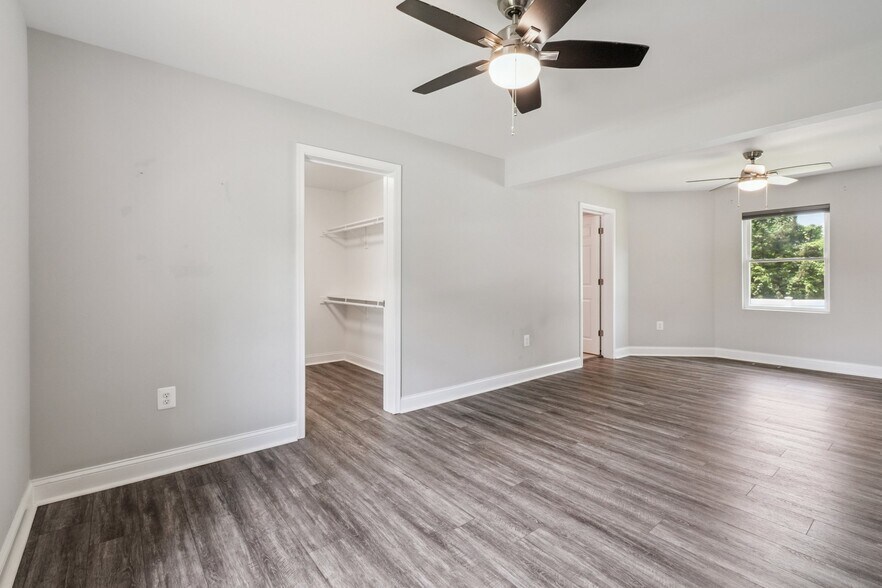 Building Photo - 1462 Virginia Ave