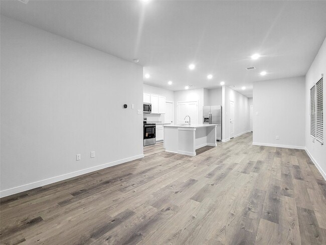 Building Photo - 17848 Lionheart Rd