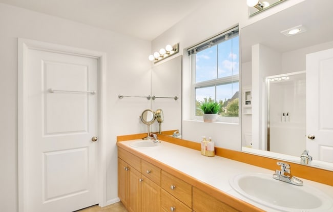 Building Photo - Great Home For Rent