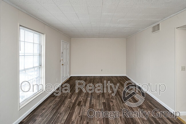 Building Photo - 1507 7th Ave