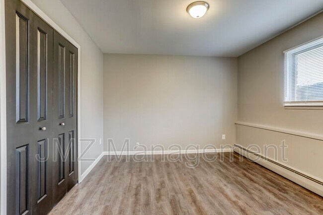 Building Photo - 2161 Decker Rd