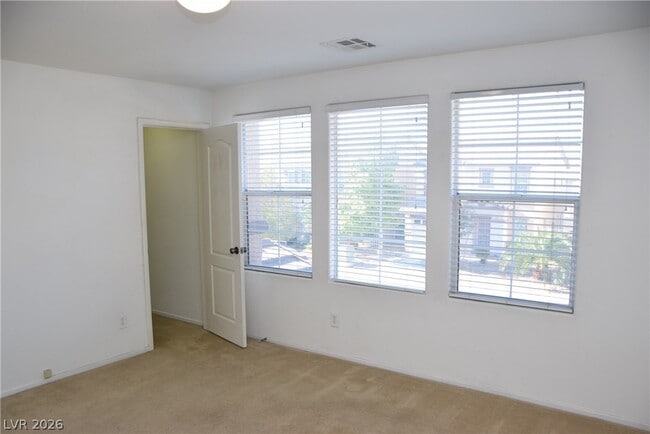 Building Photo - 8815 First Lady Ave