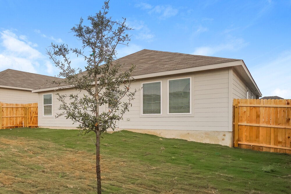 Building Photo - 193 Amy Frances Dr