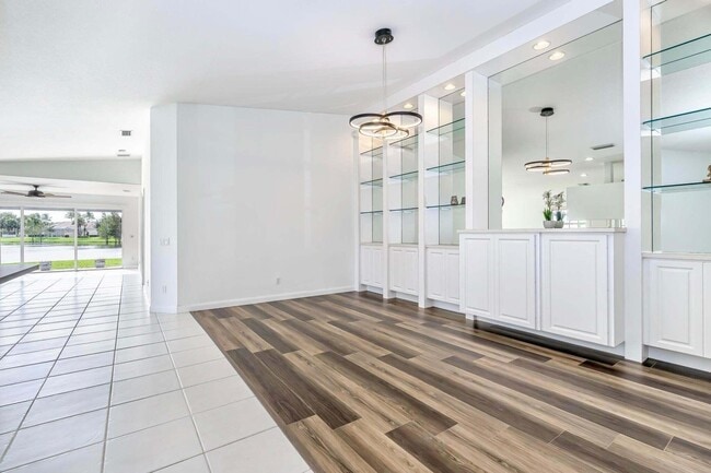 Building Photo - 8270 Eleuthera Ln