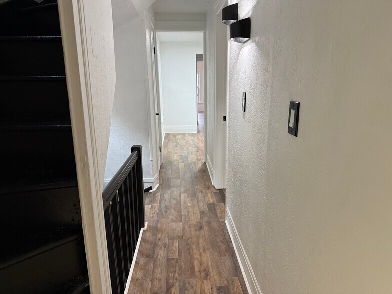 Building Photo - 59 Rowley St