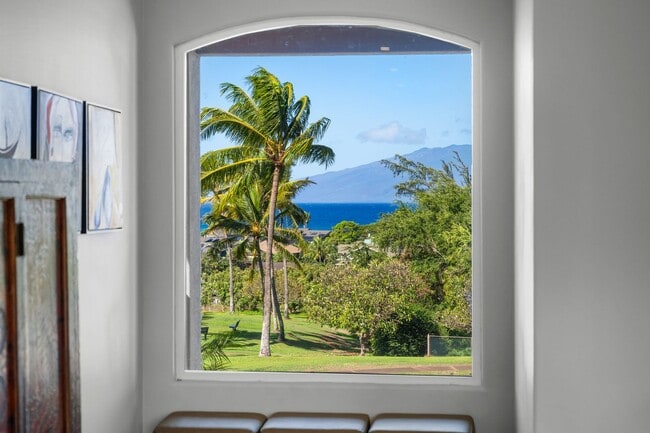 Building Photo - Luxury Living in Kahana Ridge