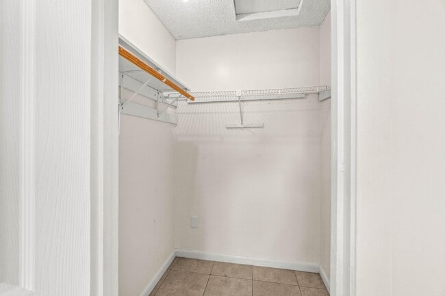 Building Photo - 4807 Gulfstream Rd