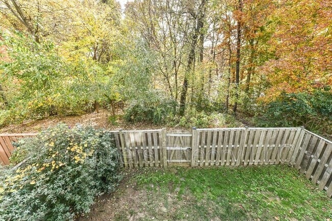 Building Photo - 7245 Worsley Way