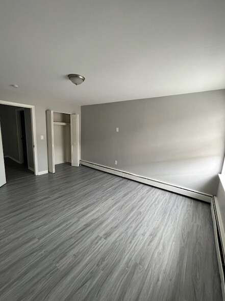 Building Photo - Stuart Apartments