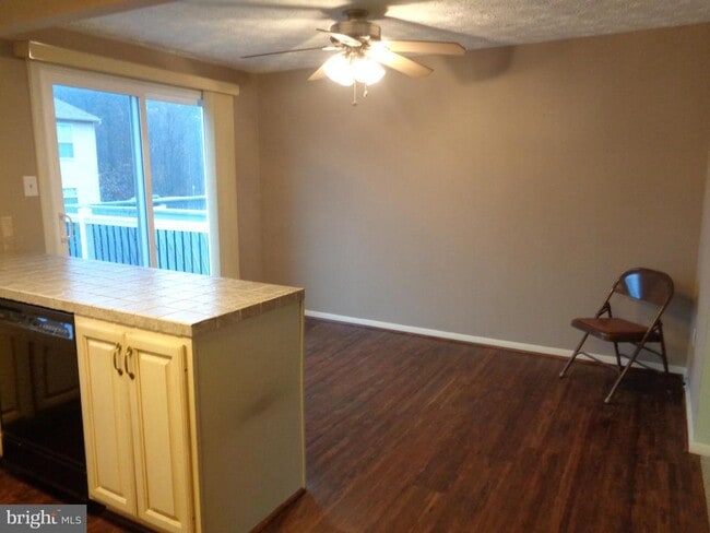 Building Photo - 4020 Rustico Rd