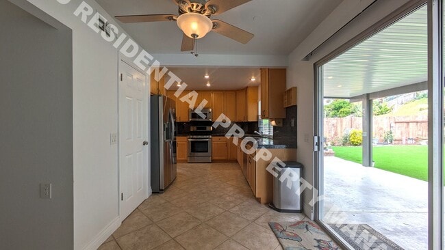 Building Photo - 2806 Atadero Ct