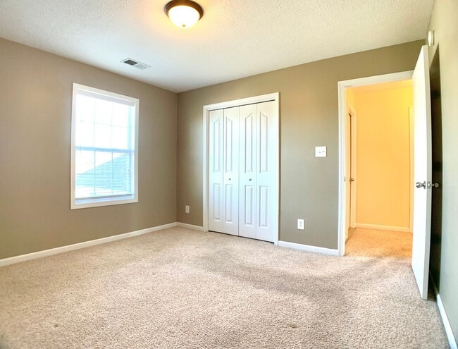 Building Photo - 800 Karmaflux Way