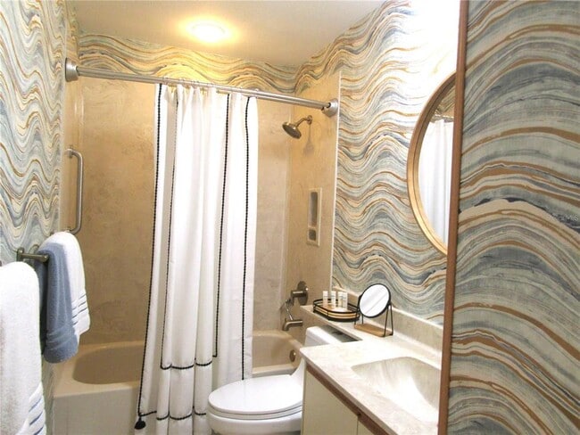 Building Photo - 4521 Morningside