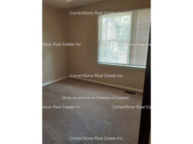 Building Photo - 6831 Buttermere Dr