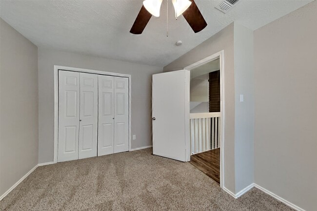 Building Photo - 16315 Chimneystone Dr