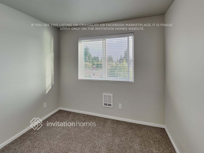 Building Photo - 6505 47th Ave NE