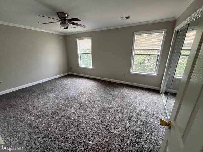 Building Photo - 7111 Oberlin Cir
