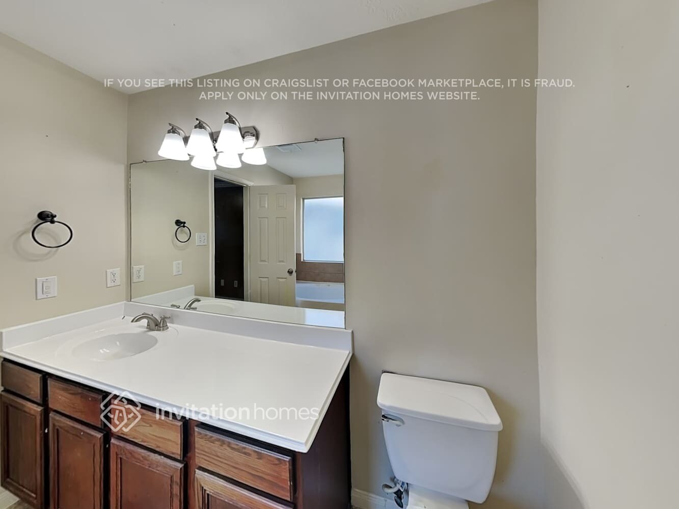 Building Photo - 4030 Falvel Shadow Creek Dr