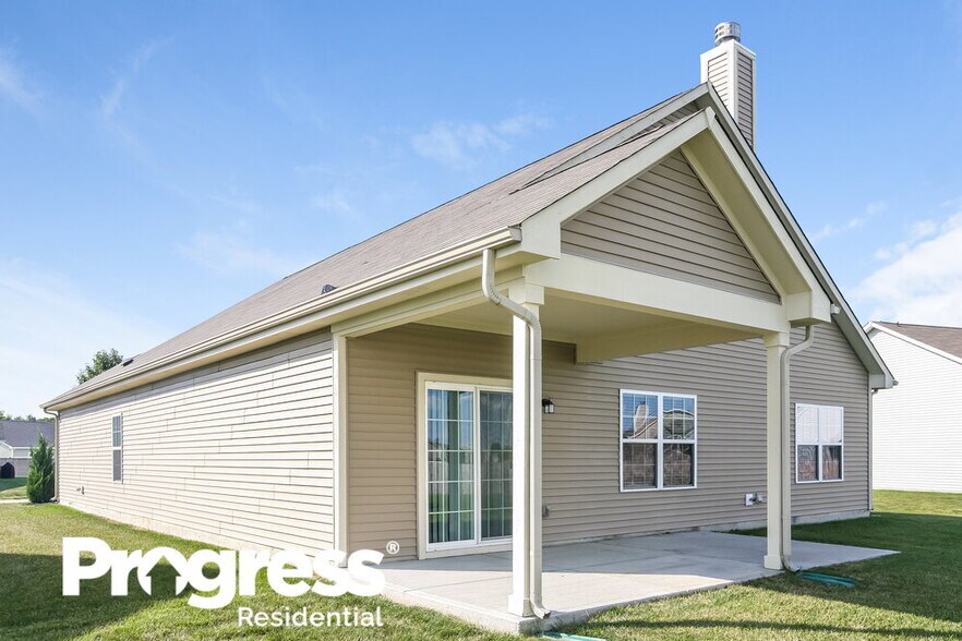 Building Photo - 8267 Templederry Dr