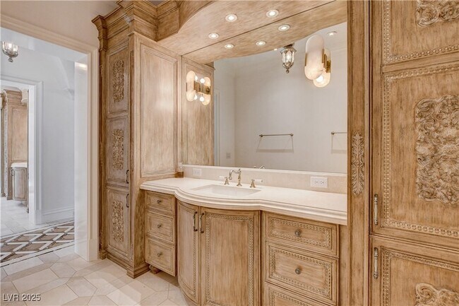 Building Photo - 11 Sable Ridge Ct