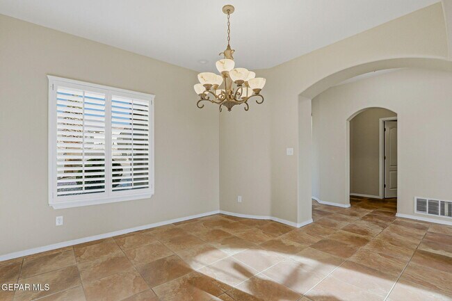 Building Photo - 6398 Franklin Summit Drive