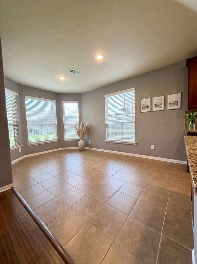 Building Photo - 17518 Cypress Hilltop Wy