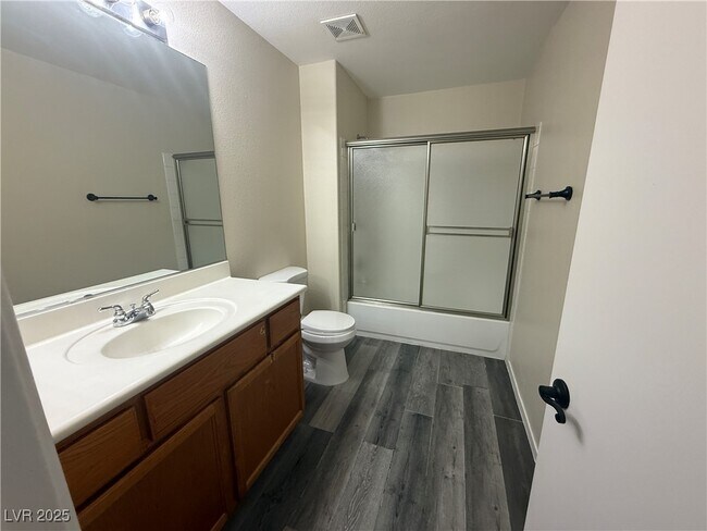 Building Photo - 8126 W Dracopus Ave