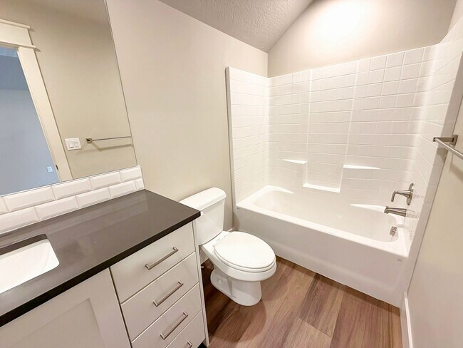 Building Photo - Brand New 3BR Home in Nampa – Pet-Friendly, Near Parks & Dining