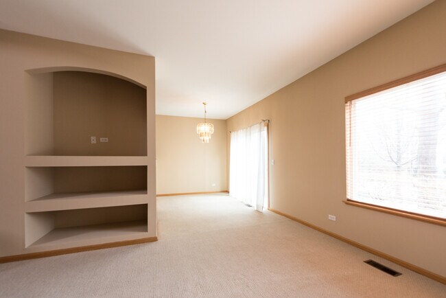 Building Photo - 309 Abington Woods Dr