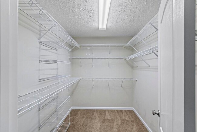 Building Photo - Beautiful home in great neighborhood!