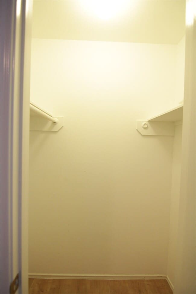 Building Photo - 8230 Golf Green Cir