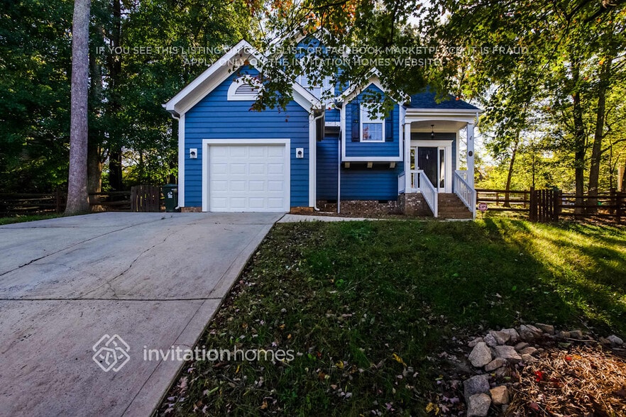 Primary Photo - 16119 Amber Field Dr