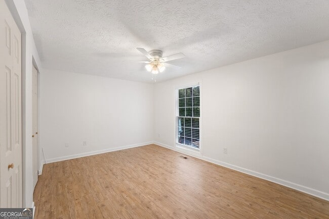 Building Photo - 203 Loblolly Ct