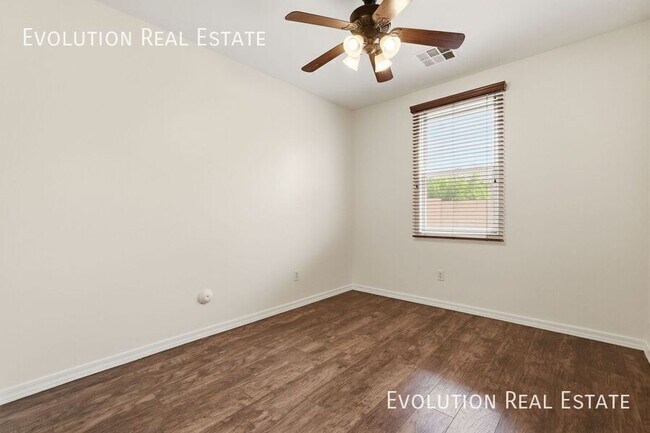 Building Photo - 3287 S Cottonwood Dr