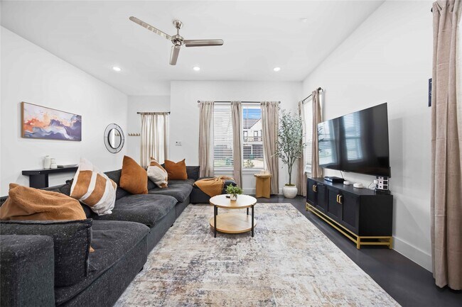 Building Photo - 4209 McKinney St