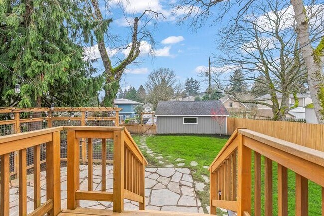 Building Photo - Charming Cottage in West Seattle's Highly ...