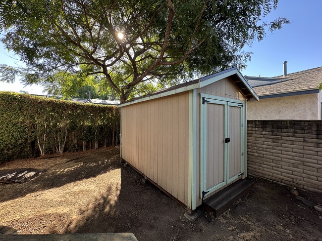 Shed - 5007 Raymond Pl