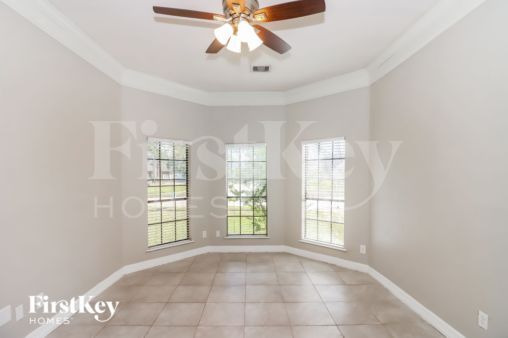 Building Photo - 6611 Gleneagles Dr